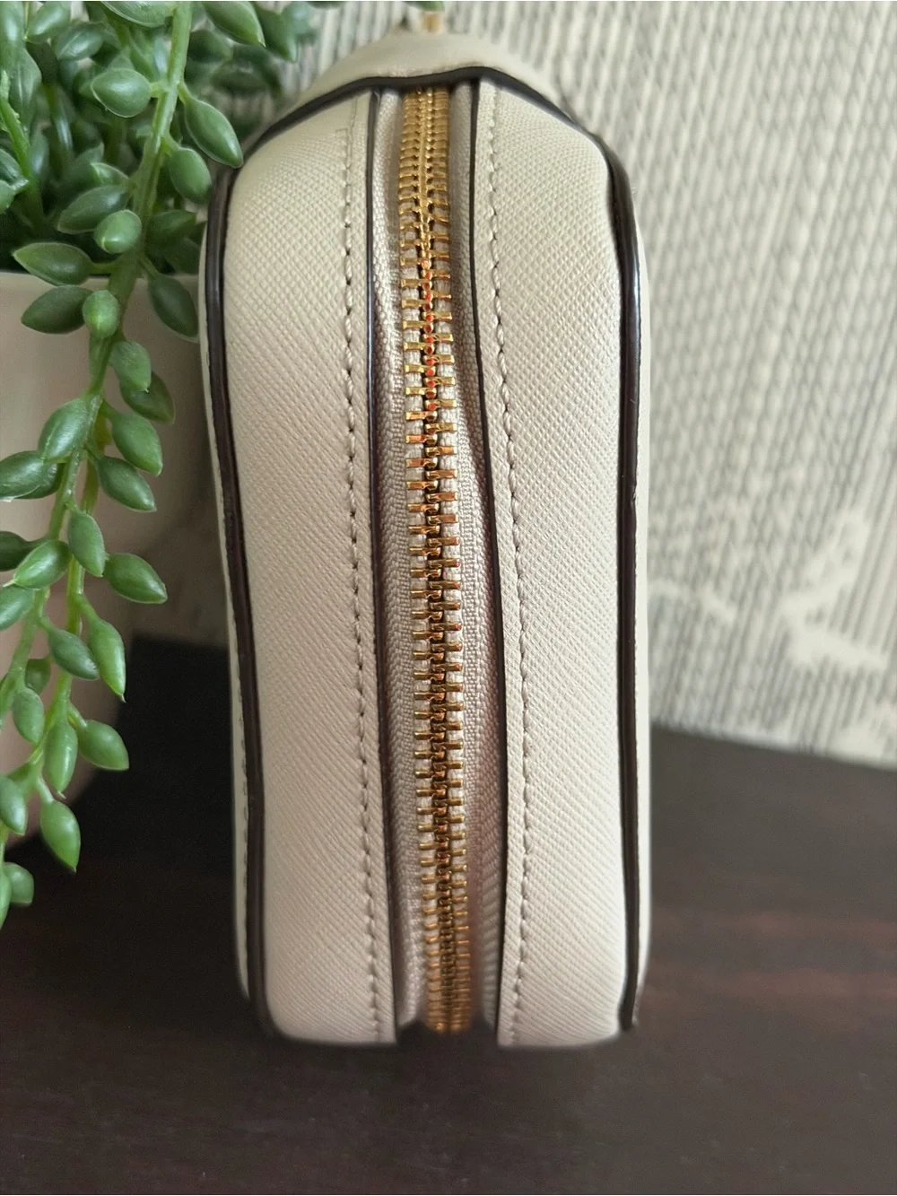 Henri Bendel West 57th Leather Travel Jewelry Case Box Organizer Ivory Black